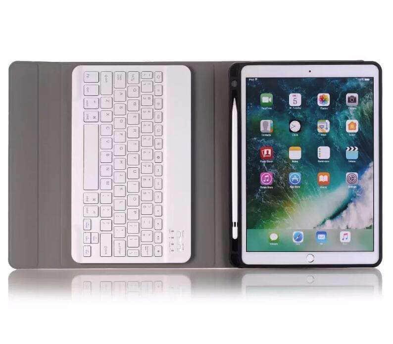 CaseBuddy Casebuddy iPad 9.7 5/6 Leather Look Split Bluetooth Keyboard Case with Pen Slot